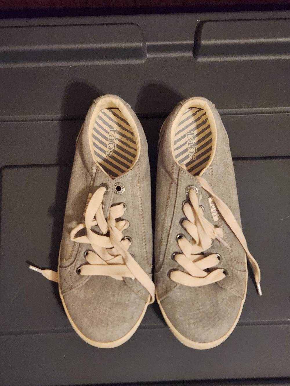 Women's Taos Star Sneakers